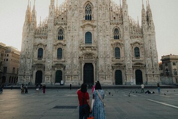 Majestic Milan: Professional Photoshoot at the Iconic Duomo
