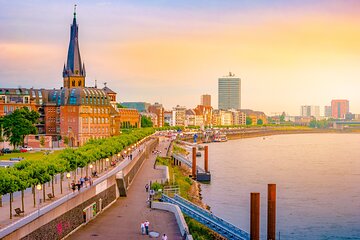 Private transfer from Bruges to Düsseldorf, 2h stop in Eindhoven