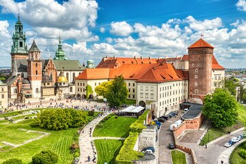 Private Transfer from Prague to Krakow: Door-to-door, English-speaking driver