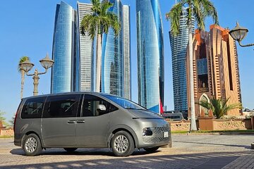 Dubai or Abu Dhabi: Private Chauffeur Service