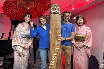 Traditional Japanese Music show & Experience Tour in Osaka