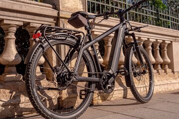 Electric bike rental in Paris