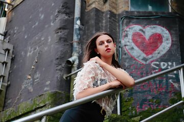 London Landmarks Photoshoot with Professional Photographer