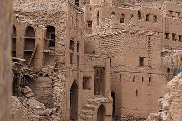 Private Full Day Tour to Nizwa Jabal Akhdar and Birkat Al Moz