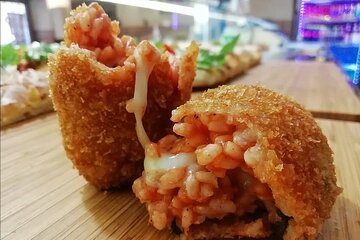 Rome Food Tour in Monti