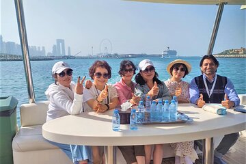 Dubai Dhow Cruise with International Buffet, Optional Transfer