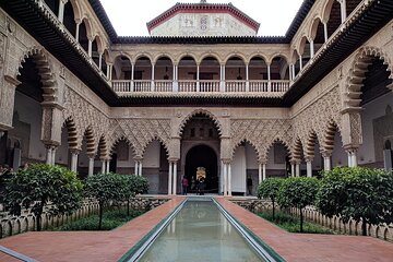 Guided Tour of the Royal Alcazar of Seville with Admission Included