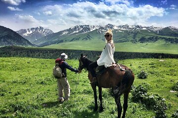 2-Day Adventure: Horseback Riding, Konorchek Canyons & Yurt Stay