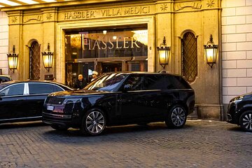 Private airport transfer Range Rover Vogue LWB
