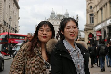 Vibrant Memories at Piccadilly Circus Professional Photoshoot