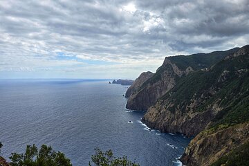 Larano Coastal Hike – Cliffs, Boca do Risco and Caniçal Trail