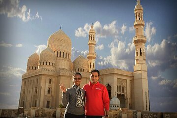 From Cairo: Alexandria Catacomb, Lighthouse, Citadel Trip & Lunch