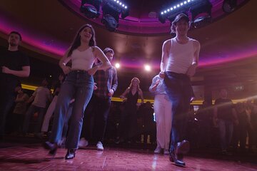 American Country Music Line Dancing In London (Soho)