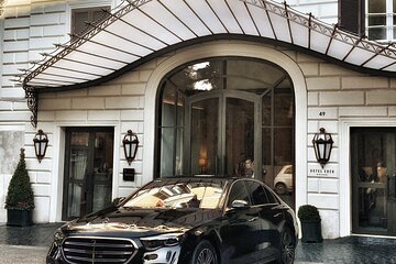 Luxury Private Transfer Rome Center to Fiumicino Airport