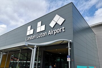 Private Taxi Transfer from Luton Airport to London