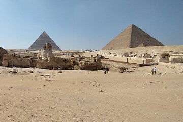 Pyramids and Great Sphinx Private Tour in Cairo