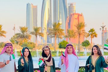  City Tour: Abu Dhabi Grand Mosque, Qasar Al Watan& Louvre Museum