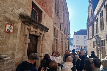 Small-Group Nostalgic Walk: Bruges' Story of Rise & Fall