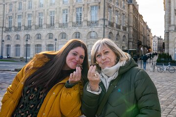 Afternoon Food Tour in Bordeaux : Local delicacies 