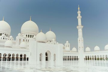 Dubai To Abu Dhabi: Grand Mosque, Emirates Palace & 8 more places