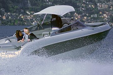 Lake Como Legendary Villas 1 h Speedboat Tour w/Captain