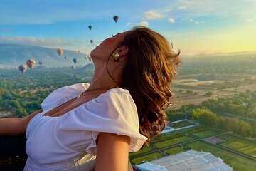 Balloon flight in Teotihucan from Mexico City