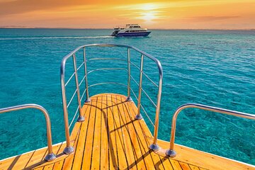 Orange Bay Snorkeling from Hurghada Include Lunch and Equipment