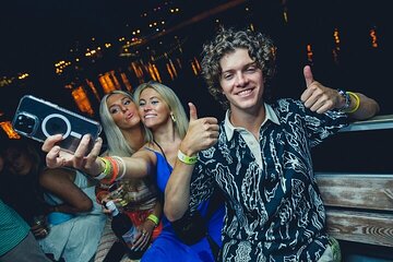 Boat Party with Unlimited Drinks on Pre-Party & After Party Entry