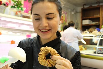 Eat and Visit Naples City Street Food Tour with Local Expert