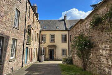 Royal Mile Walking Tour Small Group