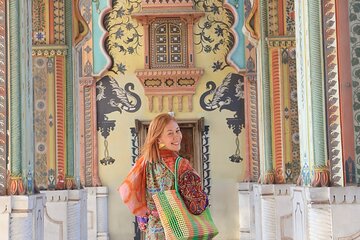 Private Photoshoot Tour for Solo Travelers & Couples in jaipur