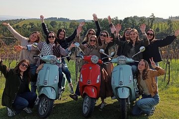Tuscany Vespa Tour with Lunch and Wine Tasting in Chianti Area