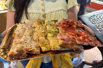 Rome Traditional Eateries Food Crawl and Guided Tour with Simona