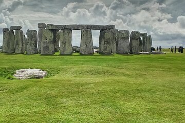 Stonehenge Pre Cruise Private Tour from London to Southampton 