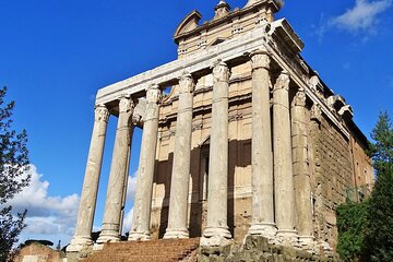 Escusive Ancient Rome and Domus Tiberiana Guided Tour 