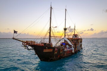 Jolly Roger Pirate Ship Cruise & Dinner Show