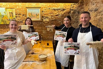 2 Hours Pasta Making Class in Florence with Certified Chef 