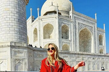 Jaipur to Taj Mahal Day Trip via Chand Baori Stepwell