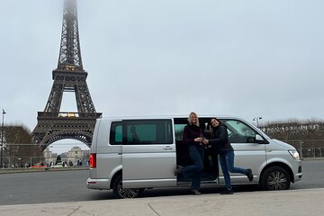 Hop On: Paris City Highlights Tour in a comfortable Minivan