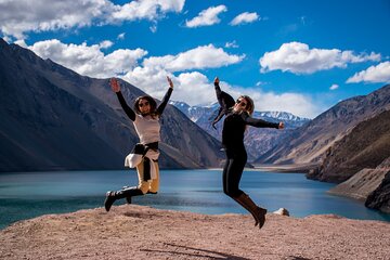Cajon del Maipo: El Yeso & Spa reservoir in El Morado