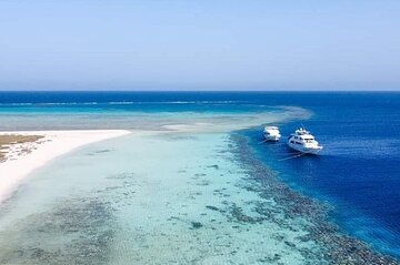 Luxurious Yacht Excursion Diving with Water Sport and Lunch