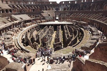 Discover Rome Colosseum and Arena Walking Tour