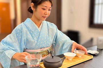 Tokyo: Traditional Tea Ceremony with a Japanese Tea Master