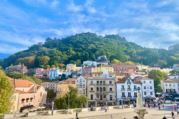 PRIVATE Tour From Lisbon: SINTRA & Cascais - A 4-hour Adventure