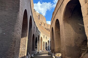 Express Colosseum Tour& Ancient Rome Access 