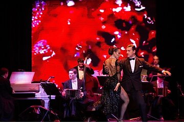 Dinner and Show with Beginner Tango Class for Cruisers