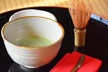 Japanese Tea Ceremony Experience Near Osaka Station