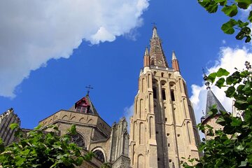 Bruges Walking Tour: History, Hidden Gems & Michelangelo's Statue