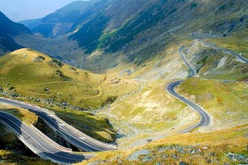 From Bucharest: Valsan Valley and Transfagarasan Day Trip