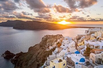 Santorini's Greatest Views Photo Private Tour